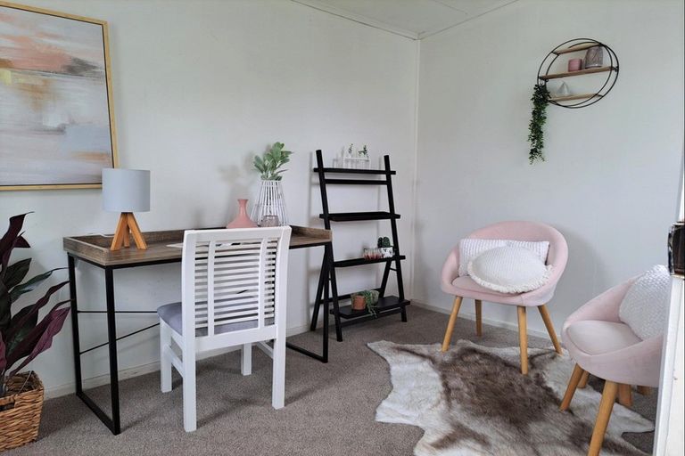 Photo of property in 58b Salisbury Street, Levin, 5510