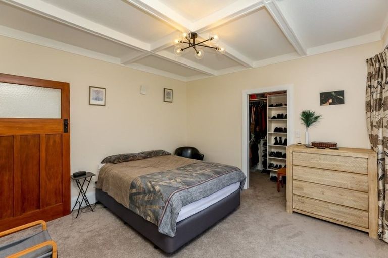 Photo of property in 76 Barrett Street, Westown, New Plymouth, 4310