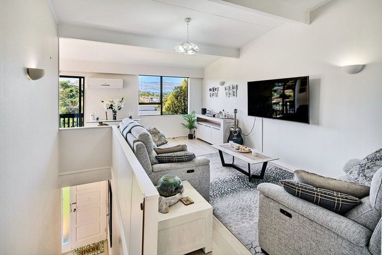 Photo of property in 27 Old Coach Road, Johnsonville, Wellington, 6037