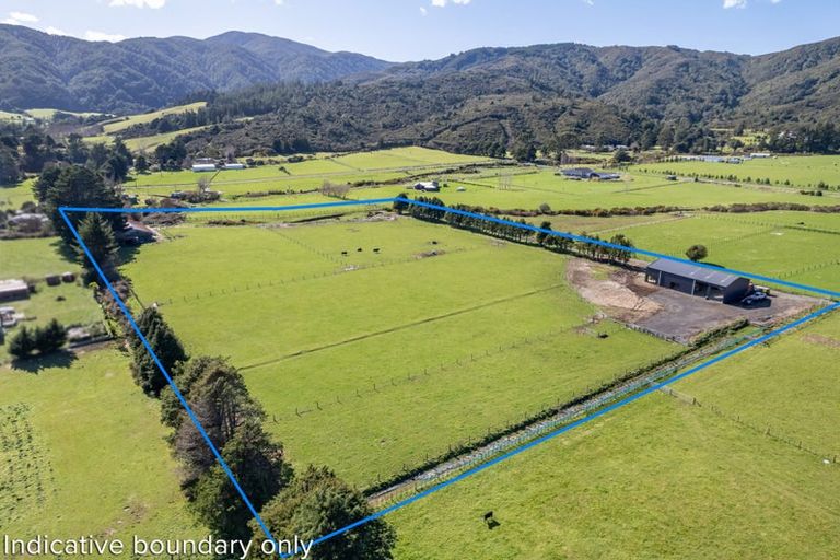 Photo of property in 8 Turksma Lane, Kaitoke, 5018