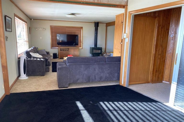 Photo of property in 2 Hewlett Road, Karoro, Greymouth, 7805