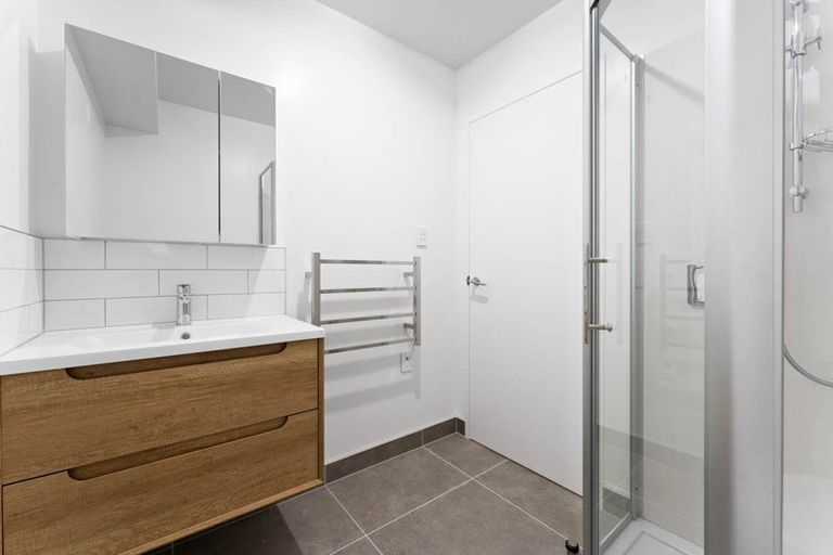 Photo of property in 14c Fortyfoot Lane, Sunnyhills, Auckland, 2010