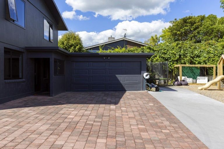 Photo of property in 1 Norfolk Road, Waipahihi, Taupo, 3330