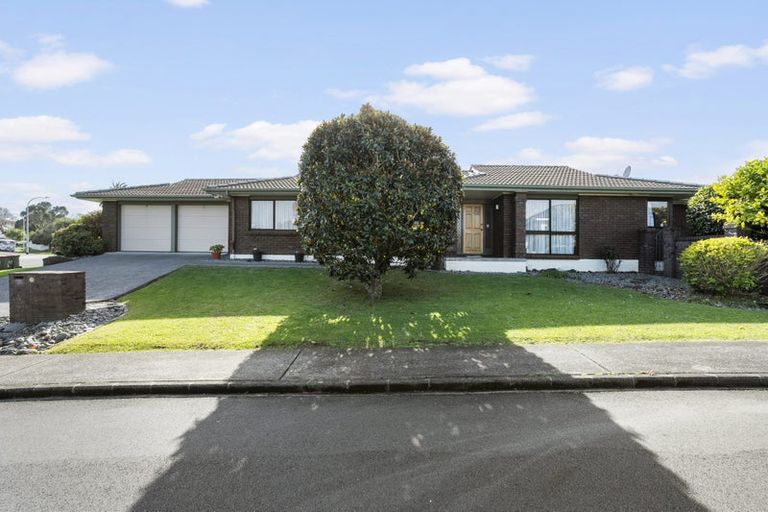 Photo of property in 63 Glenmore Road, Sunnyhills, Auckland, 2010