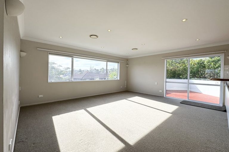 Photo of property in 21a Madison Place, Forrest Hill, Auckland, 0620