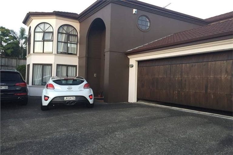 Photo of property in 11 Rosses Place, Pinehill, Auckland, 0632