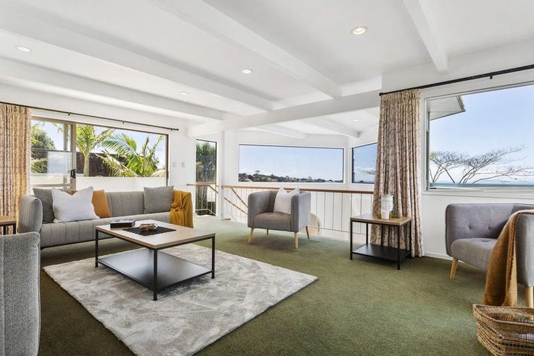 Photo of property in 825 Beach Road, Browns Bay, Auckland, 0630