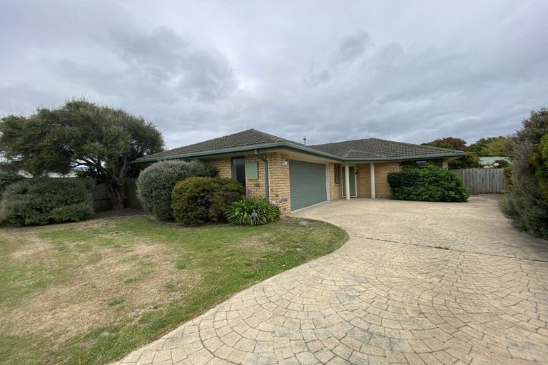 Photo of property in 14 Iroquois Place, Wigram, Christchurch, 8042