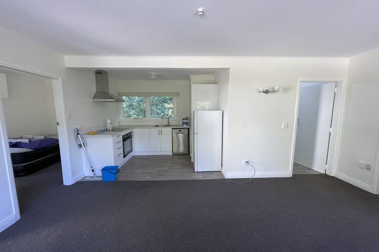 Photo of property in 2/8 Kaitawa Road, York Bay, Lower Hutt, 5013