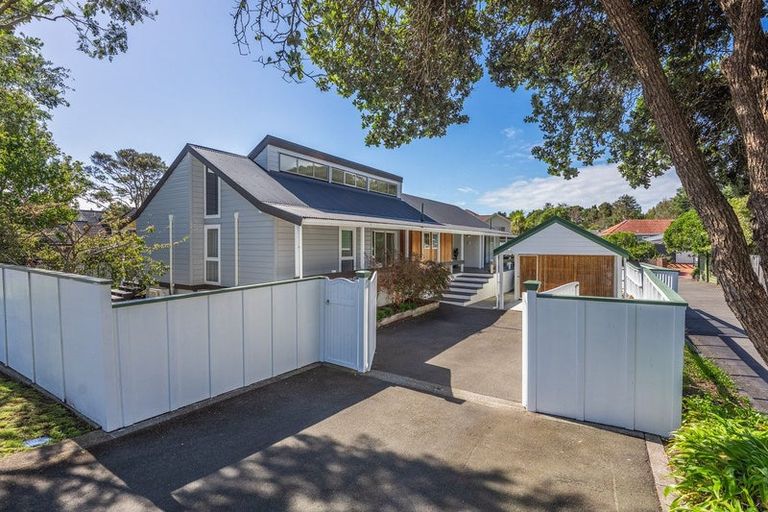 Photo of property in 175 Raumati Road, Raumati Beach, Paraparaumu, 5032