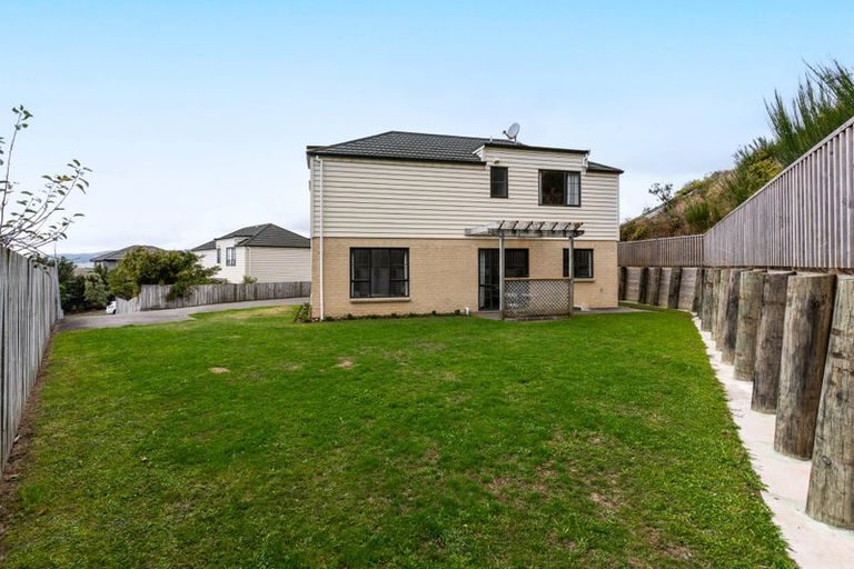 Photo of property in 70 Erlestoke Crescent, Churton Park, Wellington, 6037