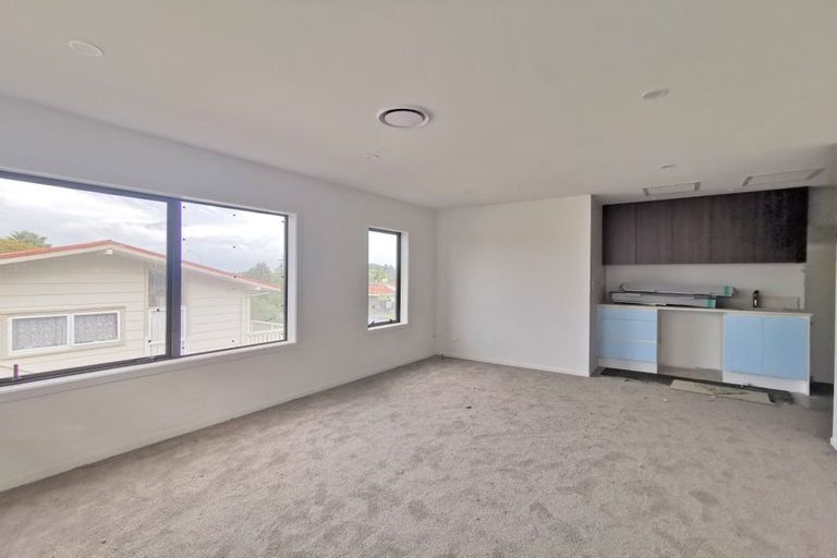 Photo of property in 296a Bucklands Beach Road, Bucklands Beach, Auckland, 2012