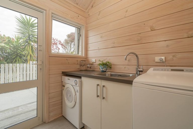 Photo of property in 102 Bond Road, Whangamata, 3620