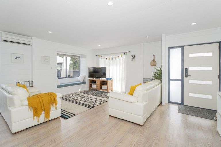 Photo of property in 13 Martin Place, Cooks Beach, Whitianga, 3591