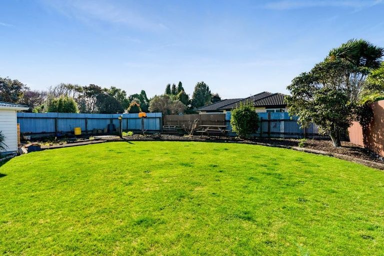 Photo of property in 44 Reid Avenue, Hawera, 4610
