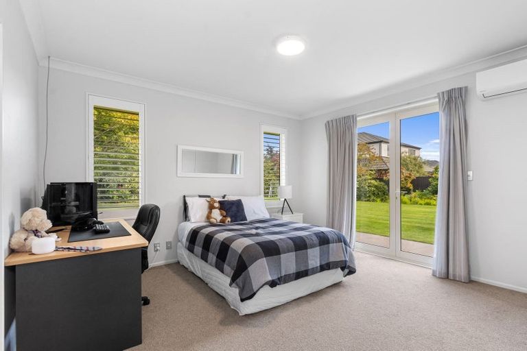 Photo of property in 14 Roderick Alleyn Lane, Papanui, Christchurch, 8052