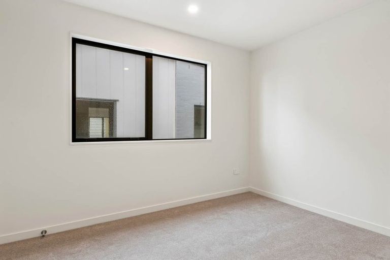 Photo of property in 39 Clara Road, Silverdale, 0932