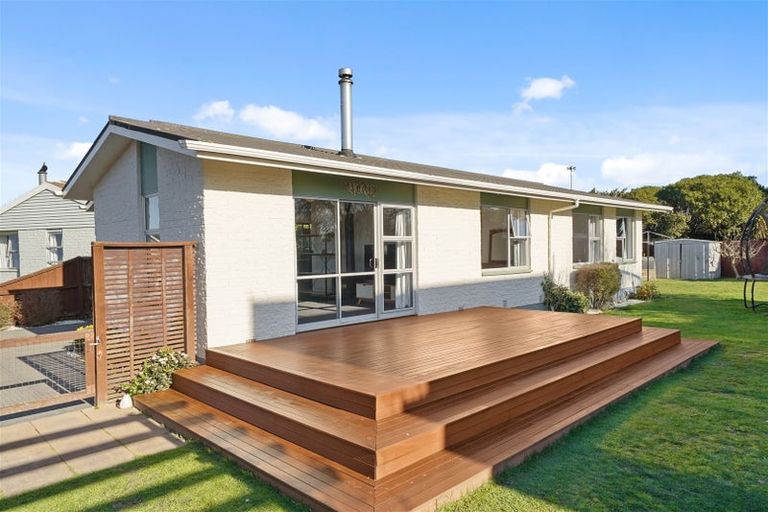 Photo of property in 10b Karlaw Place, Parklands, Christchurch, 8083