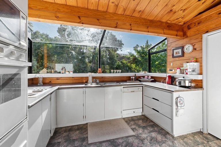 Photo of property in 372 Pine Valley Road, Dairy Flat, Silverdale, 0992