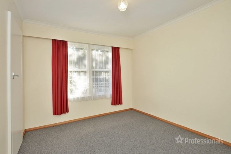 Photo of property in 12 Dixon Street, Carterton, 5713