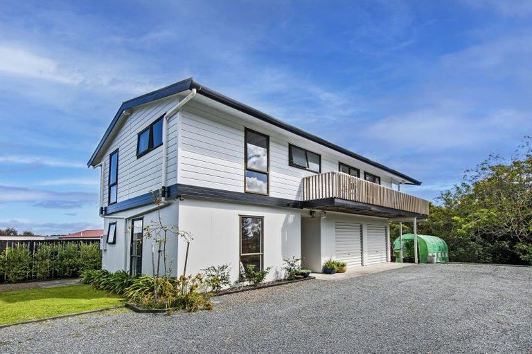 Photo of property in 4 Skelton Crescent, Paparoa, 0571