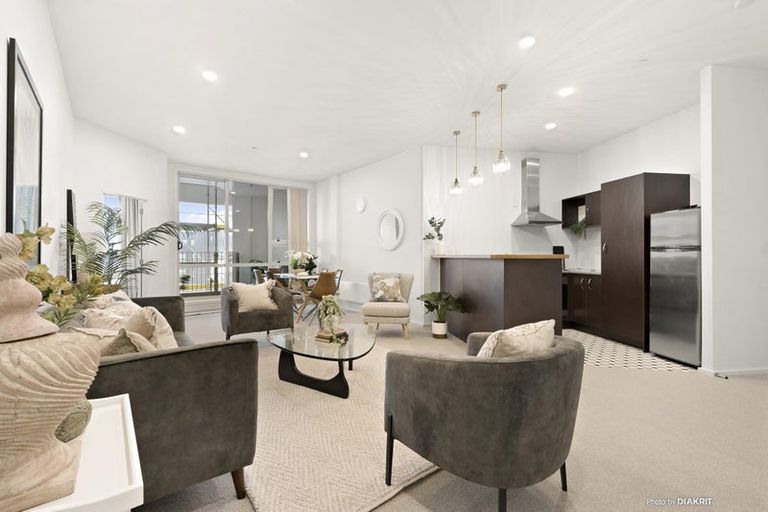 Photo of property in Stadium Garden Flats, 219/107 Thorndon Quay, Pipitea, Wellington, 6011