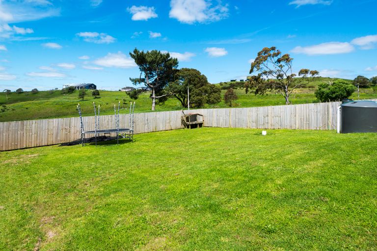 Photo of property in 15 Te Puea Avenue, Meremere, Mercer, 2474