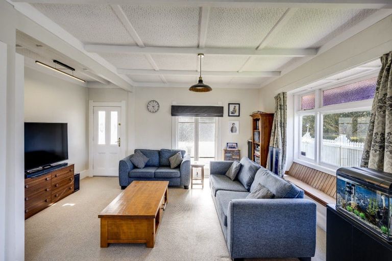 Photo of property in 1213 Caroline Road, Mayfair, Hastings, 4122