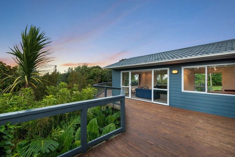 Photo of property in 12 Whitehills Road, Waitoki, Silverdale, 0994