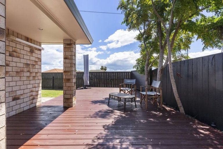 Photo of property in 5 Frederick Reece Drive, The Gardens, Auckland, 2105