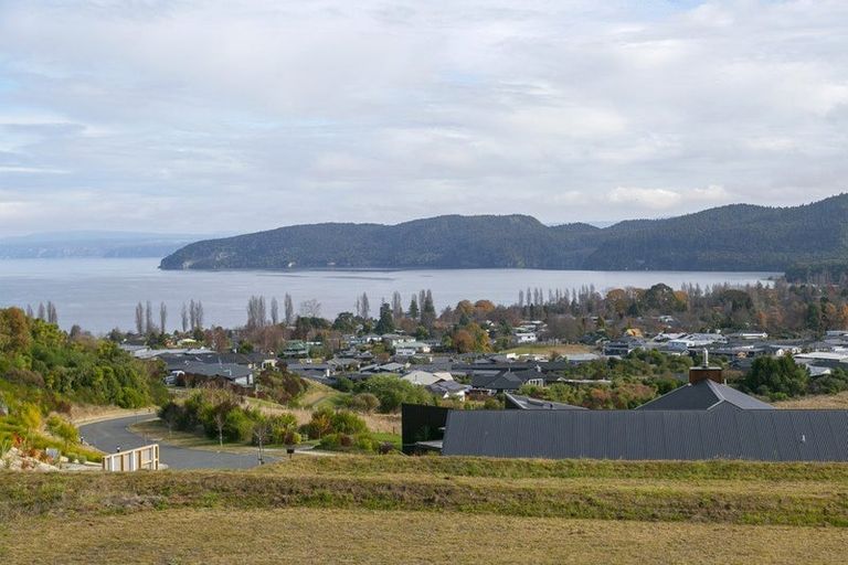 Photo of property in 35 Kittyhawk Drive, Kinloch, Taupo, 3377