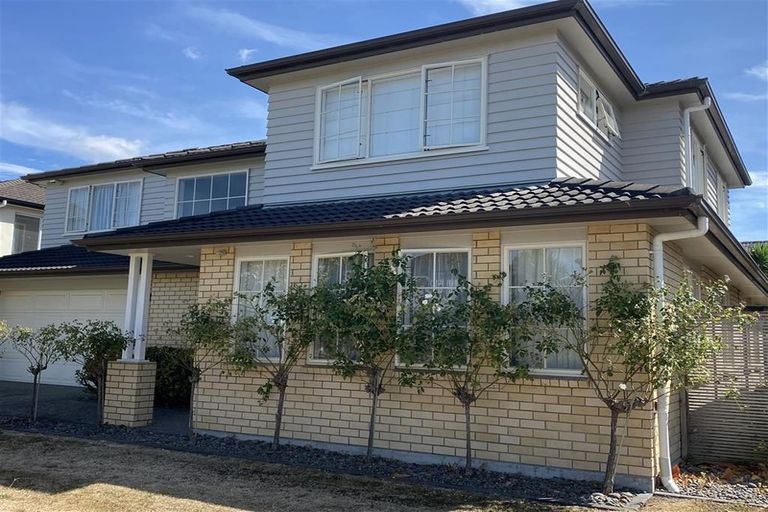 Photo of property in 72 Baverstock Road, Flat Bush, Auckland, 2016