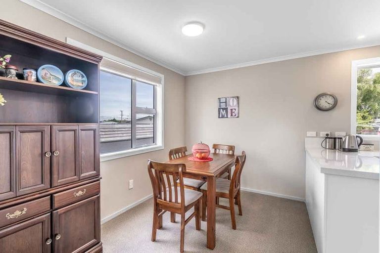 Photo of property in 63 Edinburgh Crescent, Waikiwi, Invercargill, 9810