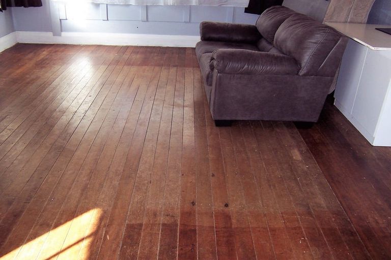 Photo of property in 12 Bridge Street, Tuatapere, 9620