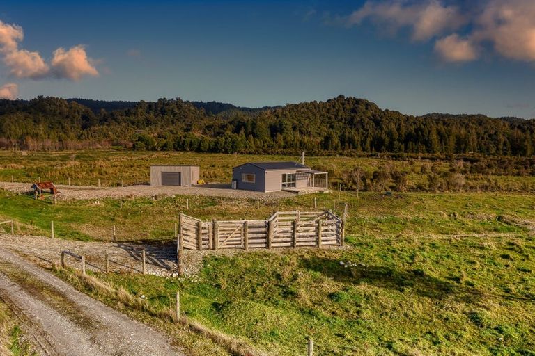 Photo of property in 577 Blue Spur Road, Arahura Valley, Hokitika, 7882