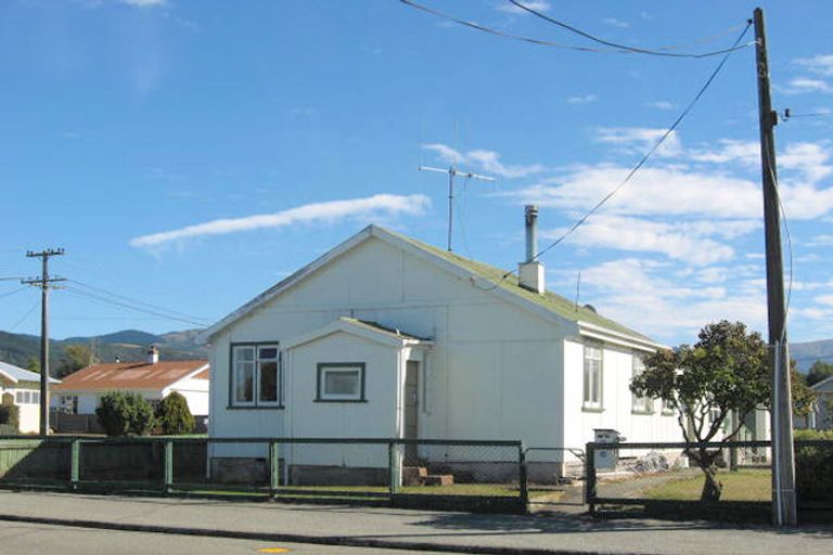 Photo of property in 44 Belt Street, Waimate, 7924