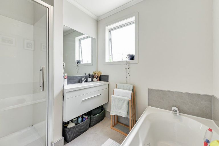 Photo of property in 6 Kohekohe Place, Pukete, Hamilton, 3200