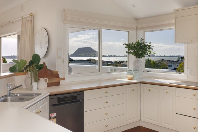 Photo of property in 11 Lemon Grove Avenue, Otumoetai, Tauranga, 3110