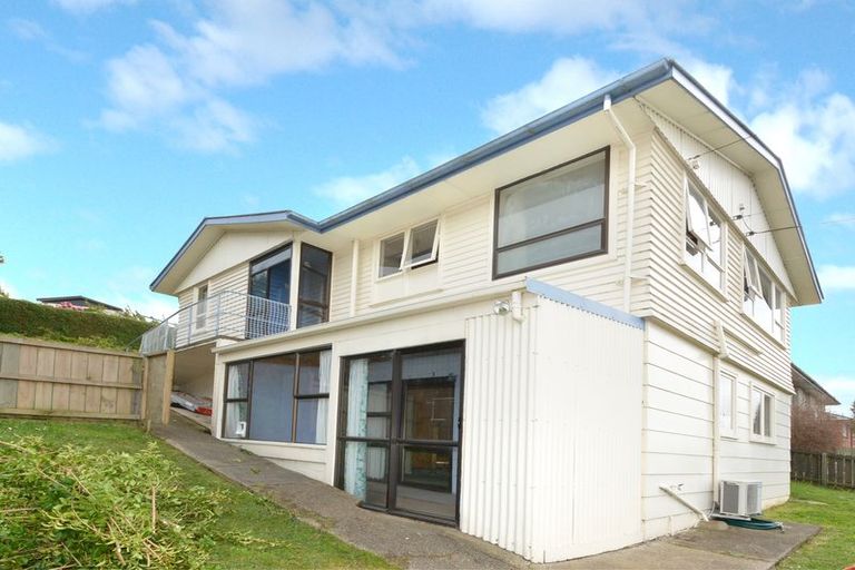 Photo of property in 8 Hanlon Street, Halfway Bush, Dunedin, 9010