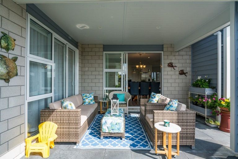 Photo of property in 13 Tuhua Close, Wharewaka, Taupo, 3330