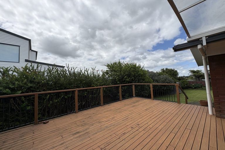 Photo of property in 7 Stansfield Place, Sunnyhills, Auckland, 2010