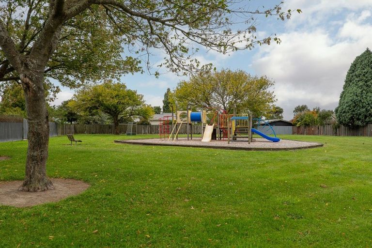 Photo of property in 3 Gloaming Place, Sockburn, Christchurch, 8042