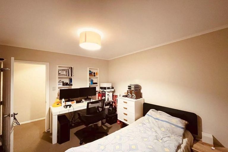 Photo of property in 101 Stanley Road, Glenfield, Auckland, 0629