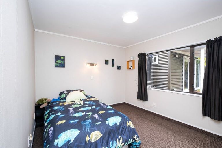 Photo of property in 14 Kingsgate Avenue, Havelock North, 4130