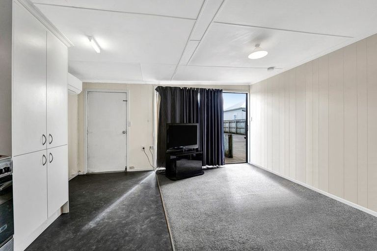 Photo of property in 4 Tawhiti Road, Hawera, 4610