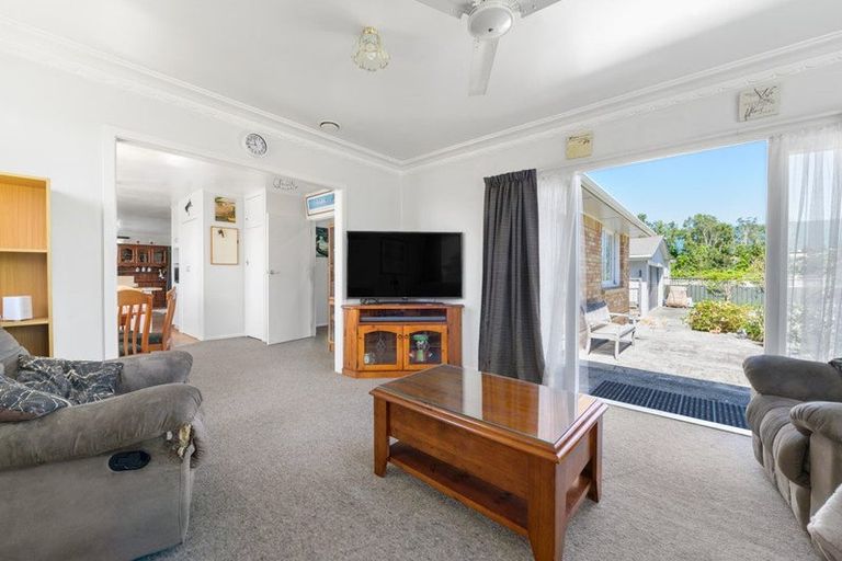 Photo of property in 27 Cotton Street, St Andrews, Hamilton, 3200
