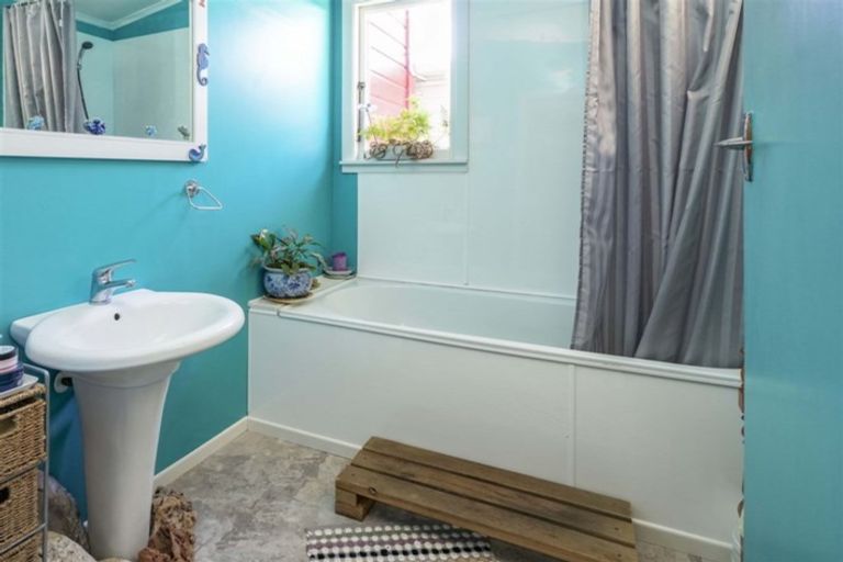 Photo of property in 2/92 Toi Toi Street, Toi Toi, Nelson, 7010