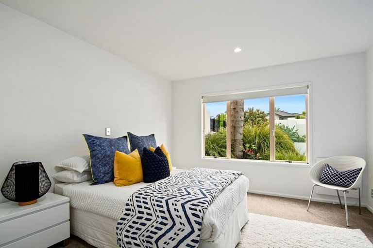 Photo of property in 32 Wiseley Road, Hobsonville, Auckland, 0618