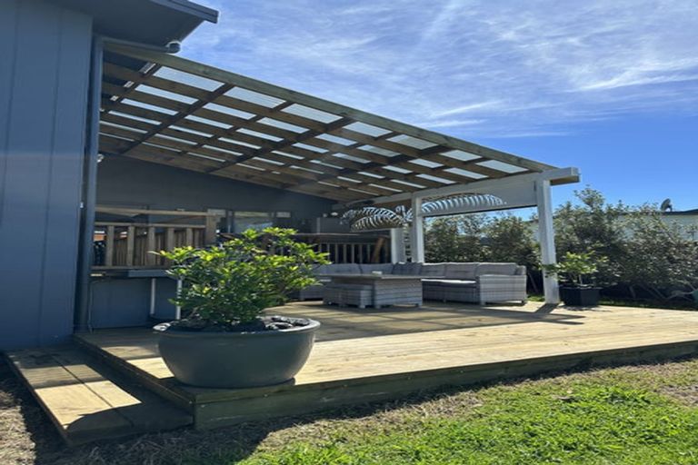 Photo of property in 126 The Fairway, Matarangi, Whitianga, 3592