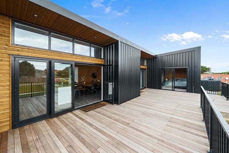 Photo of property in 42 Kapiti Lane, Otaki Beach, Otaki, 5512